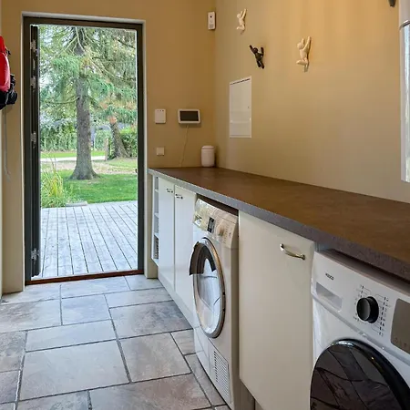 2 Bedroom Pet Friendly In Vakantiehuis Præstø