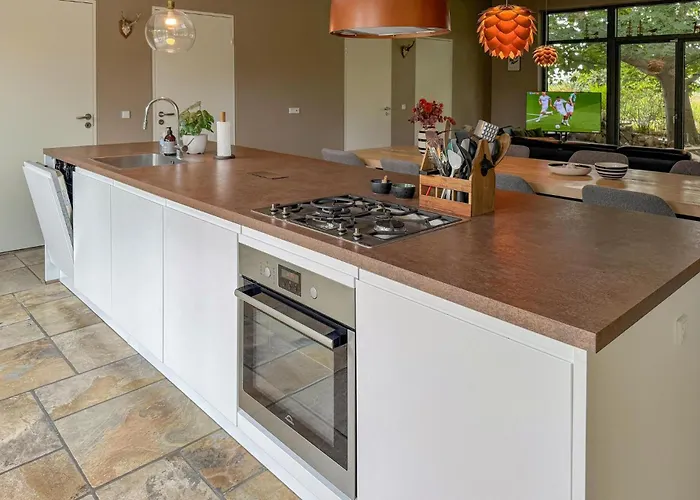 Prázdninový dům 2 Bedroom Pet Friendly In *